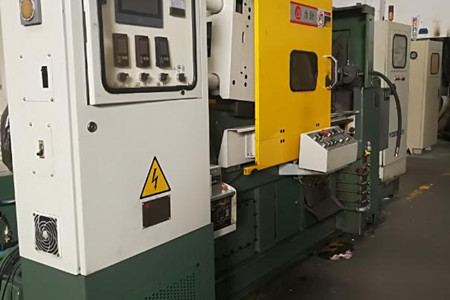 熱室壓鑄機安裝壓鑄模具時需注意什么？